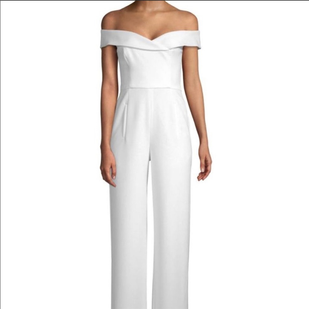 Black Halo- Yoli White Jumpsuit - Picture 5 of 6